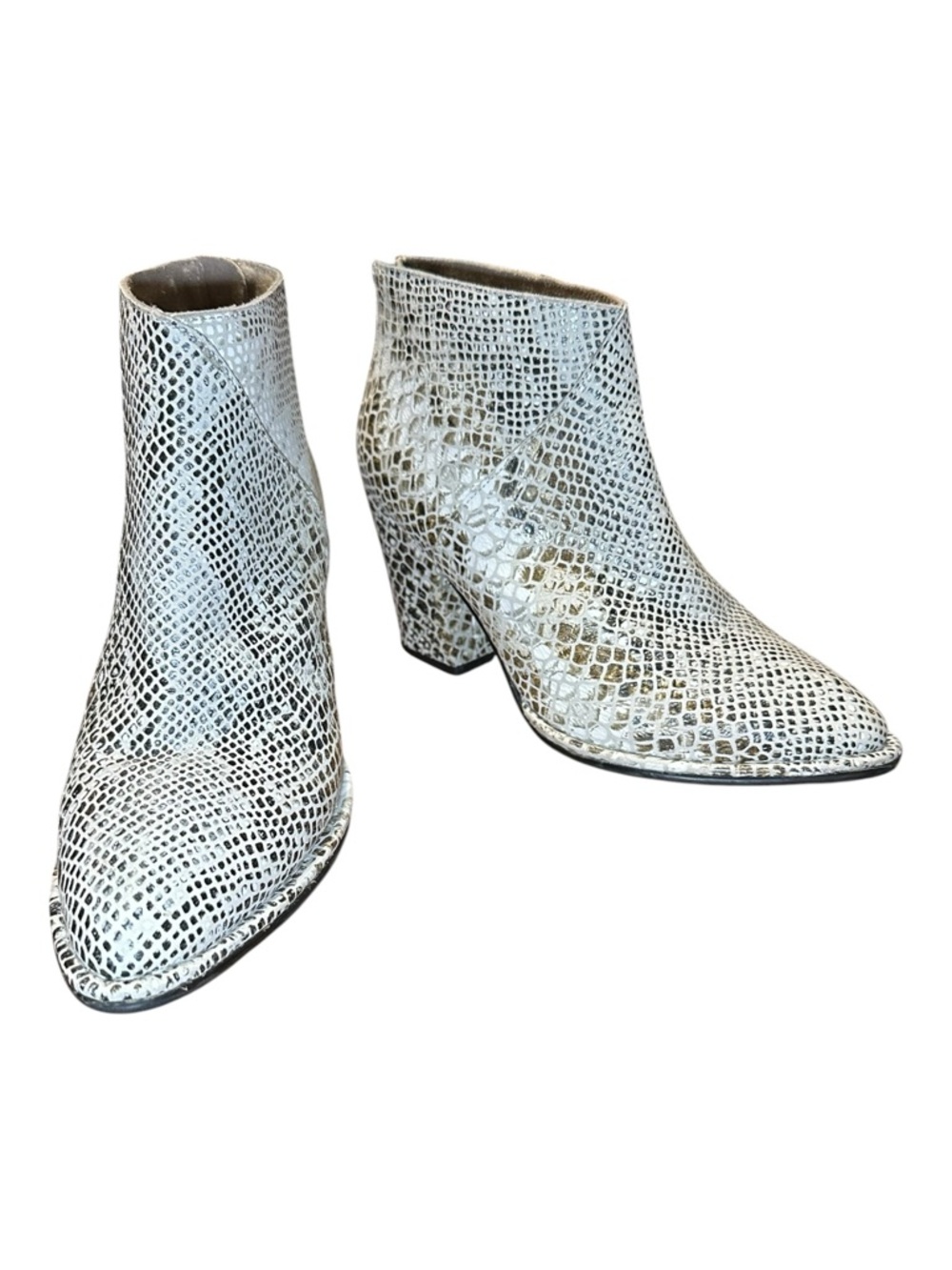 Diba True Pay Phone Pointed Toe Chelsea Ankle Boots - Picture 2 of 10